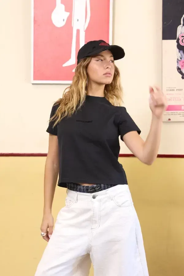 Remera Regular Fit Negra Un Clásico, foto 11